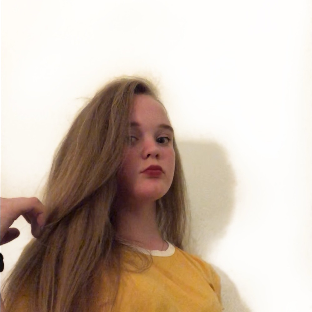 Meet your Posher, Ella